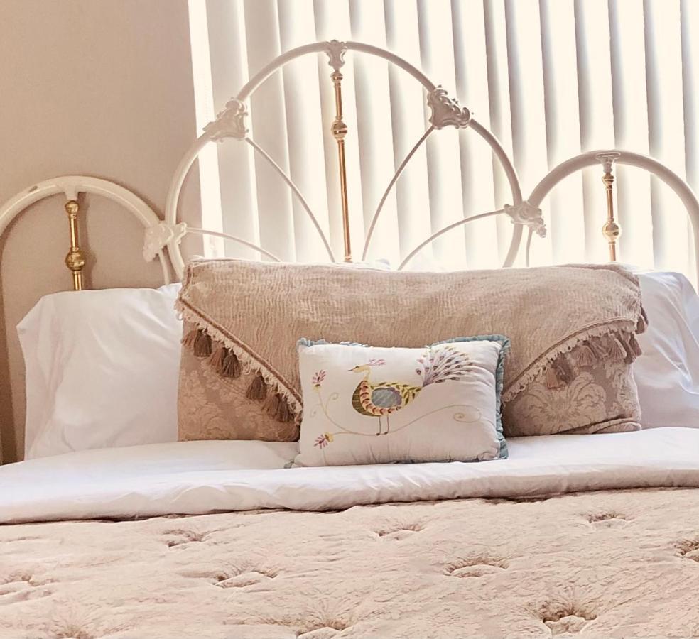 Villa Olivia Guest Rooms Голливуд Экстерьер фото