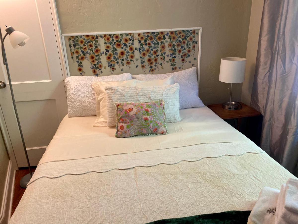 Villa Olivia Guest Rooms Голливуд Экстерьер фото